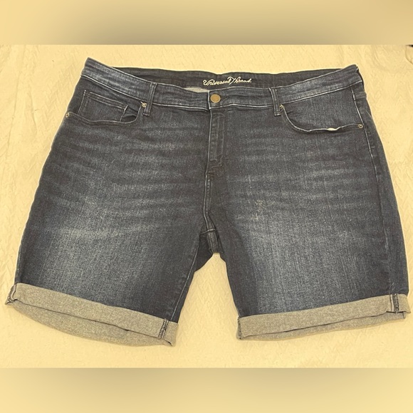 Universal threads denim Bermuda shorts size 22W - Picture 2 of 10